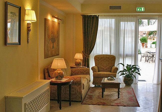 Villa Daphne Джардини-Наксос Экстерьер фото